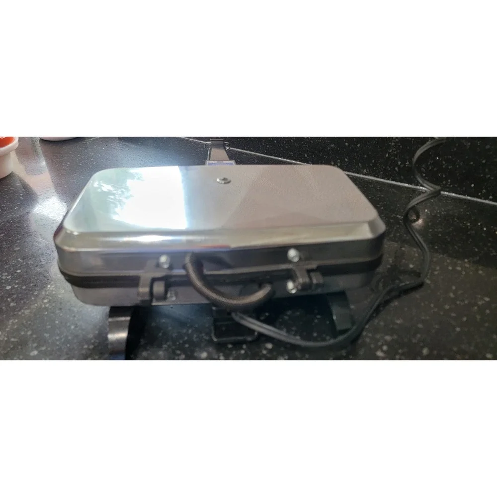 Vitantonio Pizzelle Chef 300 2-Slice Silver Chrome Electric Cookie Maker USA